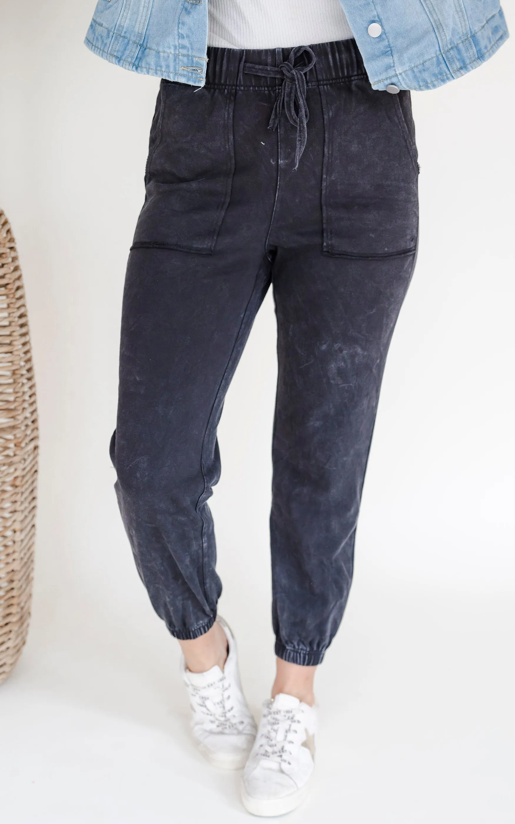 Mineral Wash High Waisted Knit Jogger - White Birch