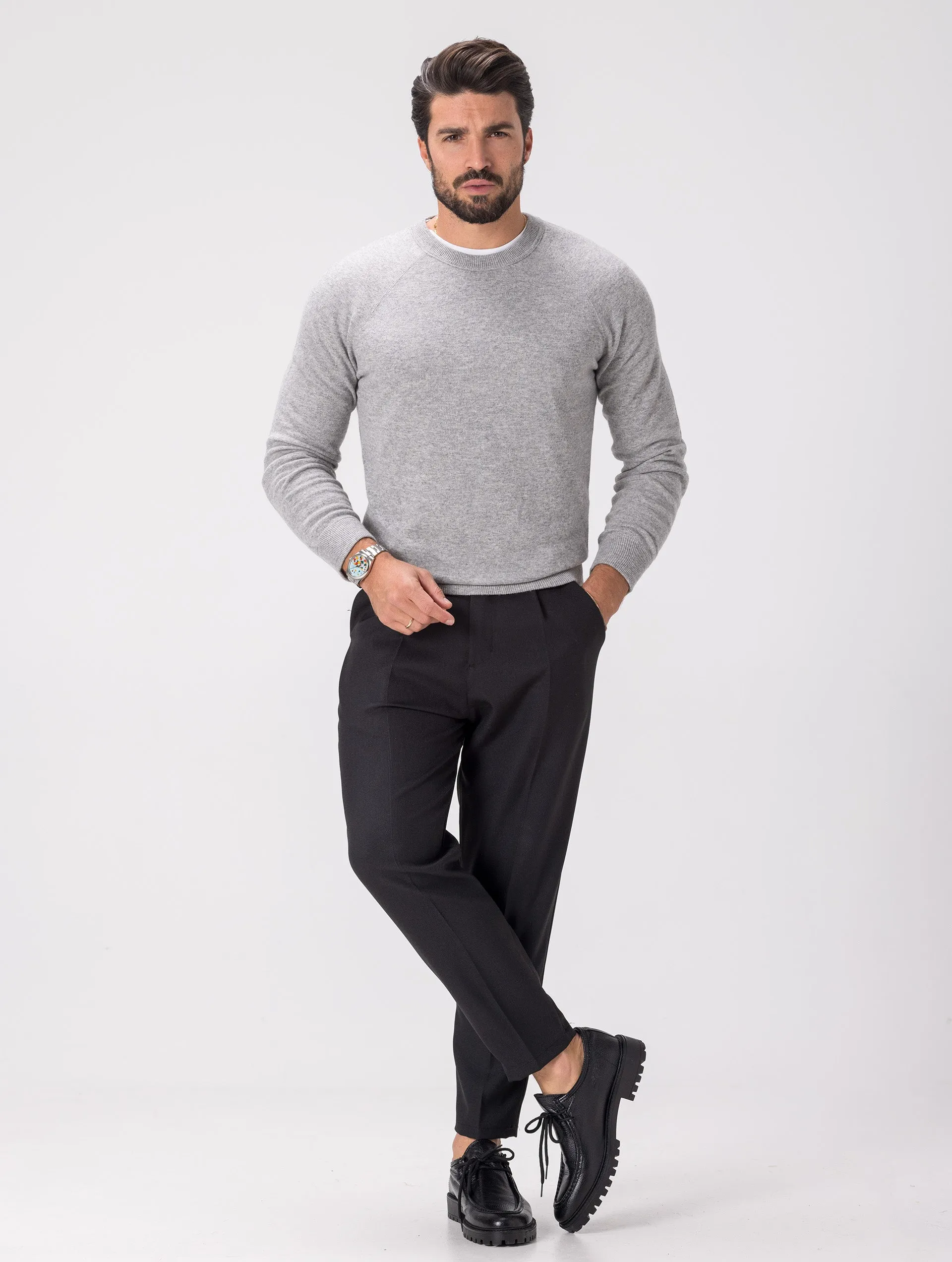 WOOL CREWNECK SWEATER IN GREY